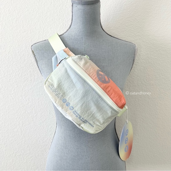 lululemon x Madhappy Clean Lines Belt Bag 2L - Picture 1 of 8